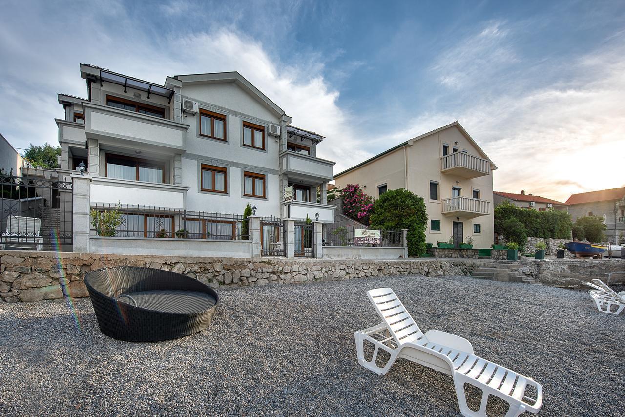 Santorini Apart Krasici Exterior photo